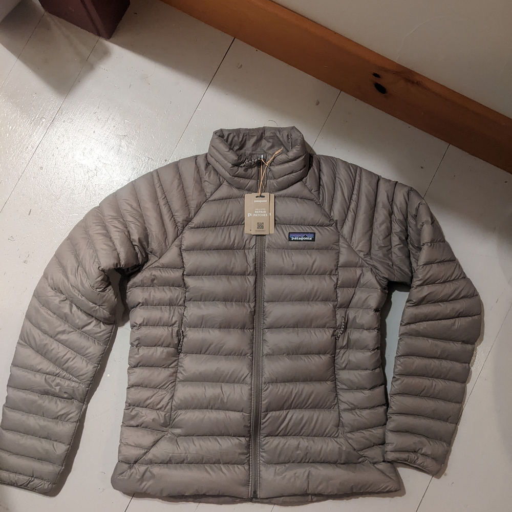 Patagonia Seabird Gray Down Insulated Jacket